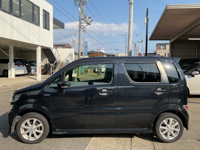 ワゴンＲ ハイブリッドＦＺ　社外ＳＤナビ・フルセグＴＶ・ＤＶＤ・Ｂｌｕｅｔｏｏｔｈ・ＥＴＣ・サブウーファー・ステアリングリモコン・ＬＥＤヘッドライト・純正アルミホール・シートヒーター・（7枚目）