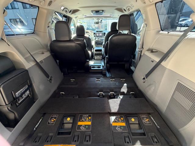 シエナ SE 新車並行 実走行 アルパインBIGXナビ アルパインフリップダウンモニター 両側パワスラ サンルーフ パワーバックドア ハーフレザー バックモニター ETC ダウンサス(31枚目)