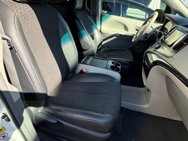 シエナ SE 新車並行 実走行 アルパインBIGXナビ アルパインフリップダウンモニター 両側パワスラ サンルーフ パワーバックドア ハーフレザー バックモニター ETC ダウンサス(38枚目)