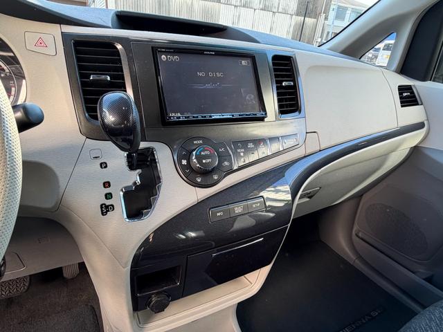 シエナ SE 新車並行 実走行 アルパインBIGXナビ アルパインフリップダウンモニター 両側パワスラ サンルーフ パワーバックドア ハーフレザー バックモニター ETC ダウンサス(41枚目)