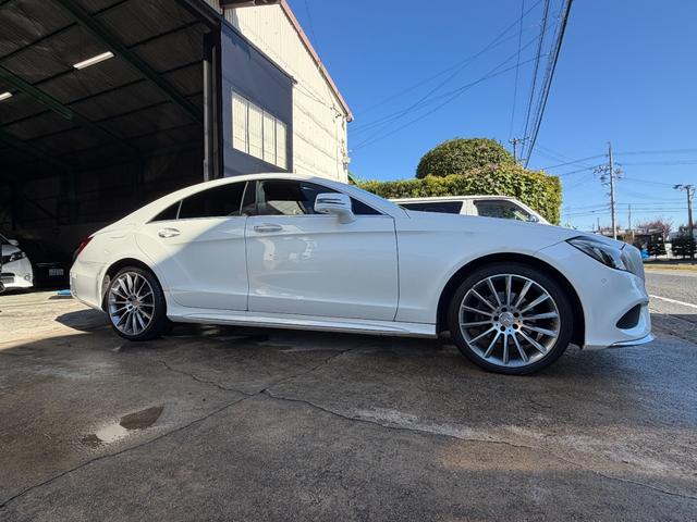 ＣＬＳクラス ＣＬＳ２２０　ブルーテック　ＡＭＧライン　サンルーフ　純正ナビ　アラウンドビュー　メモリーパワーシート　パワートランク　本革シート　地デジ　ＢＳＭ　純正ドラレコ　レーダーセーフティ（16枚目）