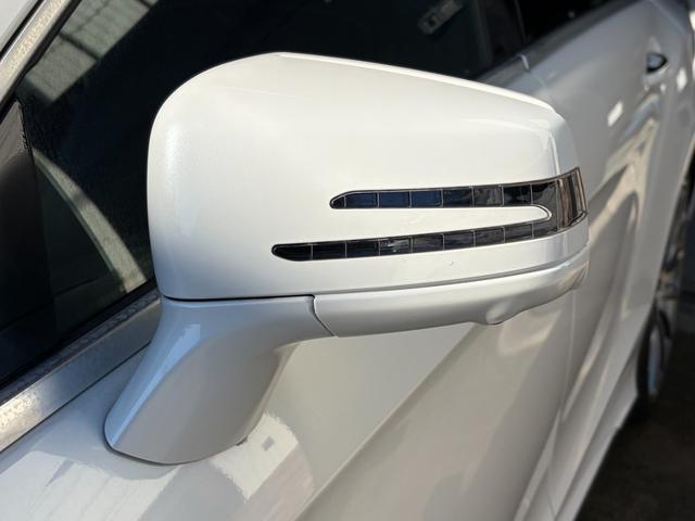 ＣＬＳクラス ＣＬＳ２２０　ブルーテック　ＡＭＧライン　サンルーフ　純正ナビ　アラウンドビュー　メモリーパワーシート　パワートランク　本革シート　地デジ　ＢＳＭ　純正ドラレコ　レーダーセーフティ（19枚目）