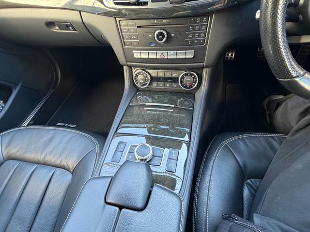 ＣＬＳクラス ＣＬＳ２２０　ブルーテック　ＡＭＧライン　サンルーフ　純正ナビ　アラウンドビュー　メモリーパワーシート　パワートランク　本革シート　地デジ　ＢＳＭ　純正ドラレコ　レーダーセーフティ（36枚目）