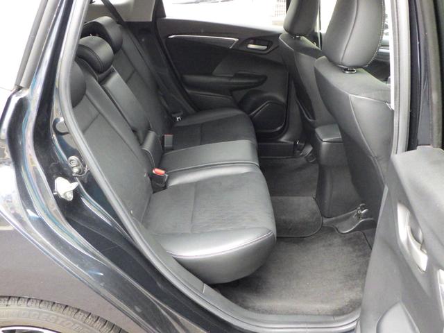 シャトル ハイブリッドZ ETC バックカメラ TV オートクルーズコントロール 衝突被害軽減システム アルミホイール LEDヘッドランプ スマートキー 電動格納ミラー シートヒーター AT 盗難防止システム 衝突安全ボディ(32枚目)