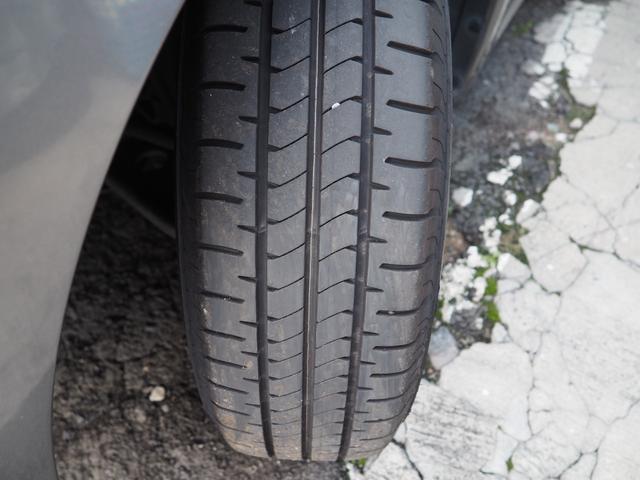 タイヤの溝もしっかりあります◎