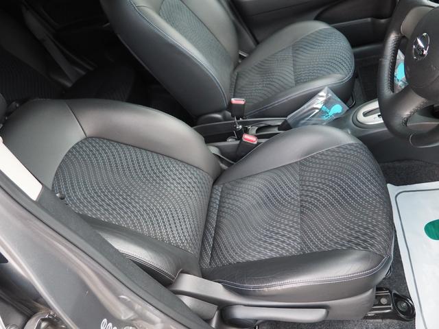 メダリスト専用の高級ハーフレザーシートが質感もよくて、すばらしい（＾＾♪青ステッチもおしゃれ　さすが日産の本気グレードメダリスト☆