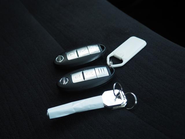 キューブ １５Ｘ　Ｖセレクション　ガラスルーフ　禁煙車◎　ハイスぺナビ　フルセグＴＶ　キャリア　デジタルミラー　スマートキー２個　Ｂｌｕｅｔｏｏｔｈ（音楽再生＋電話ＯＫ）キーレス自動格納ミラー　バックカメラ　日本製前後ドラレコ　ＥＴＣ（76枚目）