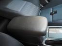 ２段収納のアームレストも綺麗です◎　長時間の運転も楽チンです（＾＾♪