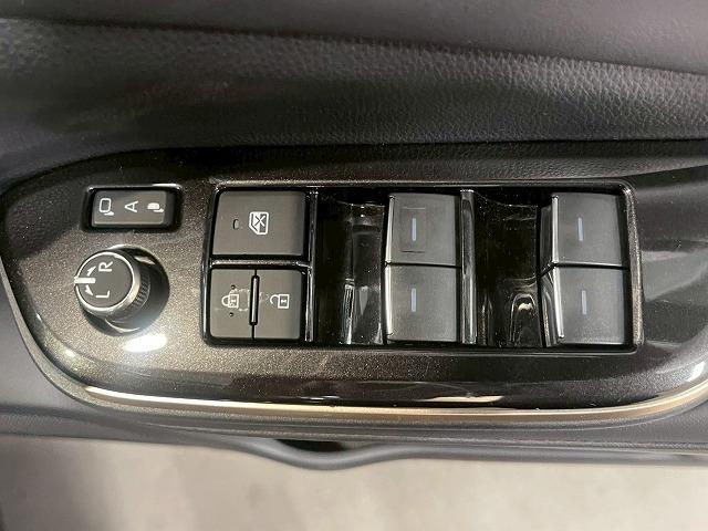 クラウンスポーツ Ｚ　ワンオーナー　パノラマルーフ　追従クルーズコントロール　全周囲カメラ　デジタルインナーミラー　ＡＣ１００Ｖ　ブラインドスポットモニター　電動バックドア　パワーシート　シートヒーター　シートエアコン（48枚目）