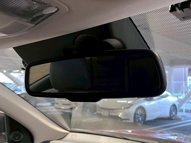 アウトランダーＰＨＥＶ Ｇプラスパッケージ　ワンオーナー／全周囲カメラ／電動バックドア／衝突軽減ブレーキ／ナビ／ＬＥＤヘッドライト／ＤＶＤ再生／Ｂｌｕｅｔｏｏｔｈ再生／シートヒーター／パワーシート／オートクルーズコントロール／ハーフレザーシート（33枚目）