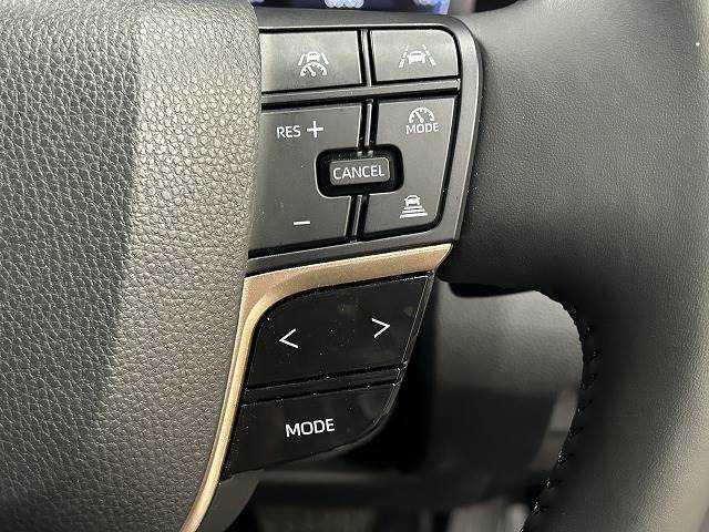 クラウンクロスオーバー ＲＳ　１２．３インチナビ／バックカメラ／サンルーフ／シートヒーター／シートエアコン／パワーシート／シートメモリ／２１インチアルミ／電動リアゲート／ＵＳＢ端子／ＡＣ１００Ｖ／レーダークルーズ／衝突軽減／ＥＴＣ（6枚目）