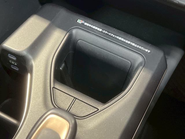 クラウンクロスオーバー ＲＳ　１２．３インチナビ／バックカメラ／サンルーフ／シートヒーター／シートエアコン／パワーシート／シートメモリ／２１インチアルミ／電動リアゲート／ＵＳＢ端子／ＡＣ１００Ｖ／レーダークルーズ／衝突軽減／ＥＴＣ（61枚目）
