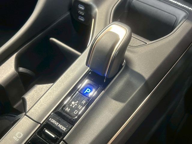 クラウンクロスオーバー ＲＳ　１２．３インチナビ／バックカメラ／サンルーフ／シートヒーター／シートエアコン／パワーシート／シートメモリ／２１インチアルミ／電動リアゲート／ＵＳＢ端子／ＡＣ１００Ｖ／レーダークルーズ／衝突軽減／ＥＴＣ（62枚目）