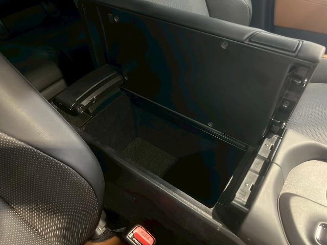 クラウンクロスオーバー ＲＳ　１２．３インチナビ／バックカメラ／サンルーフ／シートヒーター／シートエアコン／パワーシート／シートメモリ／２１インチアルミ／電動リアゲート／ＵＳＢ端子／ＡＣ１００Ｖ／レーダークルーズ／衝突軽減／ＥＴＣ（70枚目）