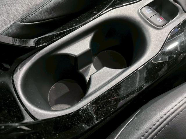 カローラクロス ハイブリッド Z ワンオーナー/ナビ/バックカメラ/レーダークルーズ/BSM/シートヒーター/パワーシート/ETC/パワーバックドア/ディスプレイオーディオ/ハーフレザー/前後ドライブレコーダー/Bluetooth(35枚目)