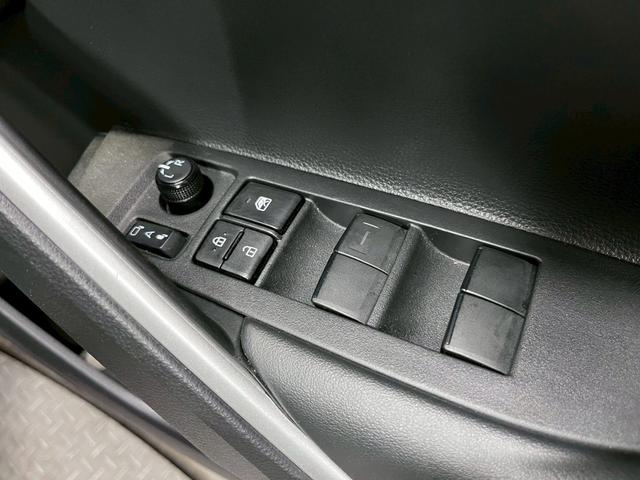 カローラクロス ハイブリッド Z ワンオーナー/ナビ/バックカメラ/レーダークルーズ/BSM/シートヒーター/パワーシート/ETC/パワーバックドア/ディスプレイオーディオ/ハーフレザー/前後ドライブレコーダー/Bluetooth(52枚目)