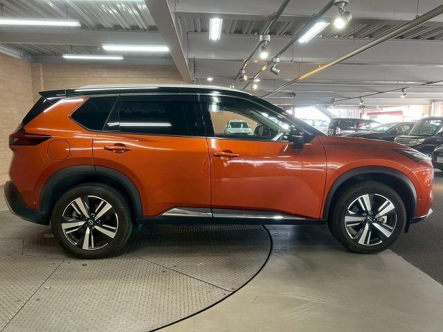 エクストレイル G e-4ORCE 1オーナー/プロパイロット/全周囲/ベージュレザーシート/パワーシート/シートヒーター/ステアリングヒーター/電動リアゲート/AC100V/シートメモリ/USB端子/デジタルミラー/ブラインドスポット(32枚目)