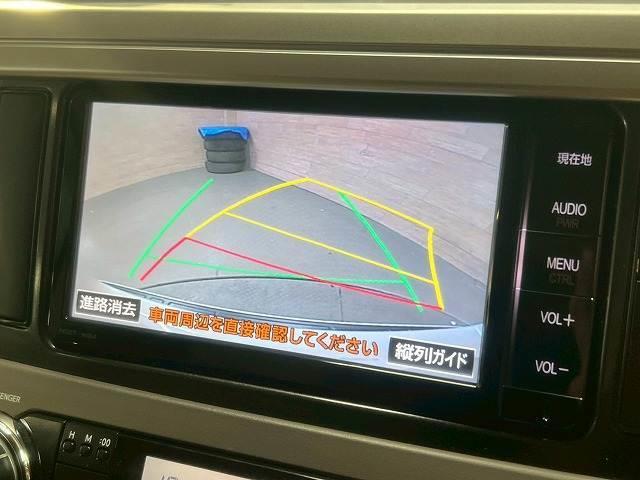 ランドクルーザープラド ＴＸ　３列シート／７人乗り／サンルーフ／ＭＫＷアルミ／純正ナビＴＶ／バックカメラ／ＥＴＣ／前後ドライブレコーダー／シートカバー／ステアリングスイッチ／スマートキー／プッシュスタート／ルーフレール（4枚目）
