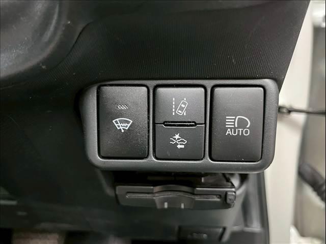 アクア G ソフトレザーセレクション バックカメラ/クルーズコントロール/ETC/ナビ/Bluetooth接続/衝突軽減/レーンアシスト/ヘッドライトウォッシャー/オートハイビーム/LEDヘッド/スマートキー/プッシュスタート/ETC(6枚目)