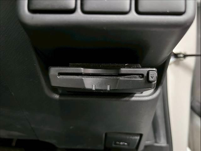 アクア G ソフトレザーセレクション バックカメラ/クルーズコントロール/ETC/ナビ/Bluetooth接続/衝突軽減/レーンアシスト/ヘッドライトウォッシャー/オートハイビーム/LEDヘッド/スマートキー/プッシュスタート/ETC(7枚目)