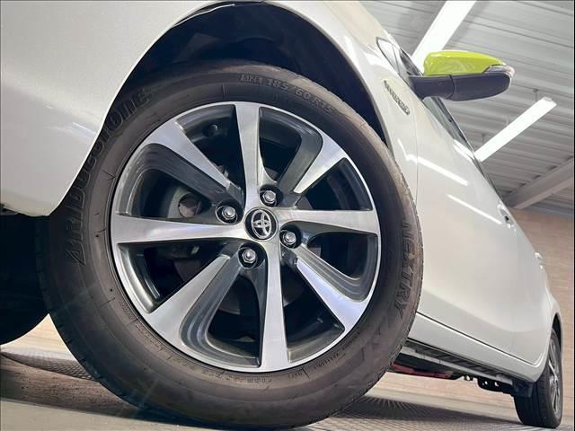 アクア G ソフトレザーセレクション バックカメラ/クルーズコントロール/ETC/ナビ/Bluetooth接続/衝突軽減/レーンアシスト/ヘッドライトウォッシャー/オートハイビーム/LEDヘッド/スマートキー/プッシュスタート/ETC(12枚目)