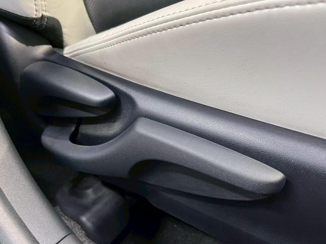 アクア G ソフトレザーセレクション バックカメラ/クルーズコントロール/ETC/ナビ/Bluetooth接続/衝突軽減/レーンアシスト/ヘッドライトウォッシャー/オートハイビーム/LEDヘッド/スマートキー/プッシュスタート/ETC(43枚目)