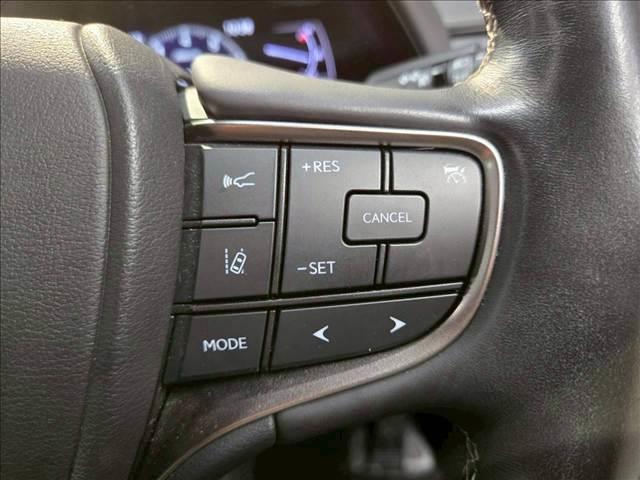 LEXUS UX UX200 VERSION C