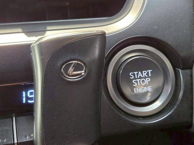 LEXUS UX UX200 VERSION C