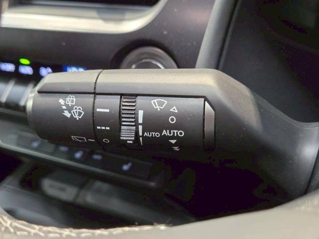 LEXUS UX UX200 VERSION C