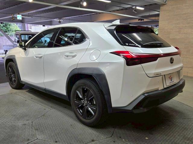 LEXUS UX UX200 VERSION C