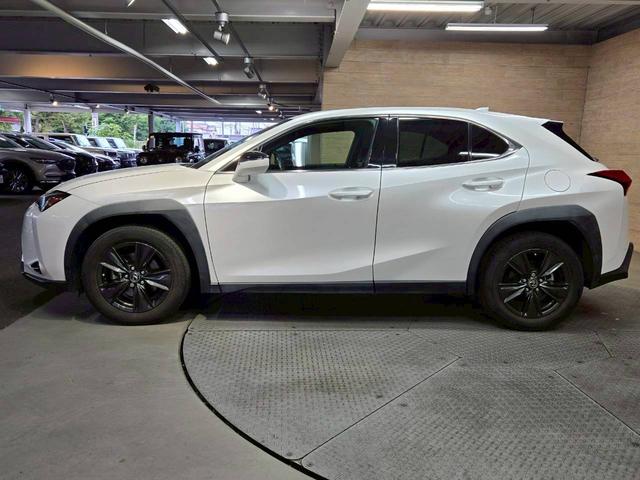 LEXUS UX UX200 VERSION C