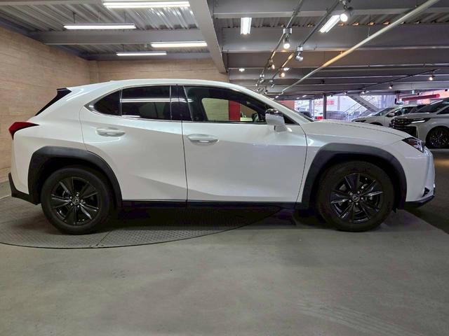 LEXUS UX UX200 VERSION C