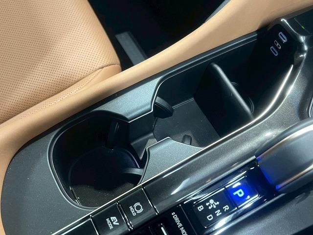 TOYOTA CROWN SPORT Z