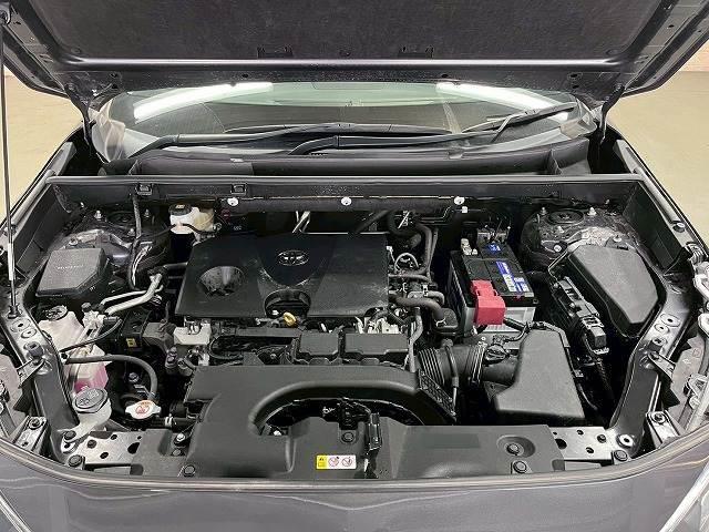 ＲＡＶ４ Ｘ　ナビ／バックカメラ／レーダークルーズコントロール／ＥＴＣ／衝突軽減ブレーキ／レーンディパーチャーアラート／ＵＳＢ端子／１７インチアルミ／Ｂｌｕｅｔｏｏｔｈ再生／電子パーキングブレーキ／スマートキー／（13枚目）