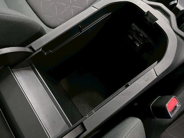 ＲＡＶ４ Ｘ　ナビ／バックカメラ／レーダークルーズコントロール／ＥＴＣ／衝突軽減ブレーキ／レーンディパーチャーアラート／ＵＳＢ端子／１７インチアルミ／Ｂｌｕｅｔｏｏｔｈ再生／電子パーキングブレーキ／スマートキー／（24枚目）