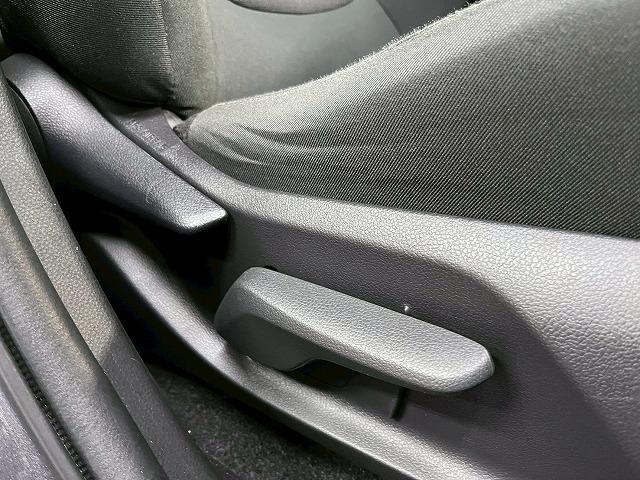 ＲＡＶ４ Ｘ　ナビ／バックカメラ／レーダークルーズコントロール／ＥＴＣ／衝突軽減ブレーキ／レーンディパーチャーアラート／ＵＳＢ端子／１７インチアルミ／Ｂｌｕｅｔｏｏｔｈ再生／電子パーキングブレーキ／スマートキー／（44枚目）