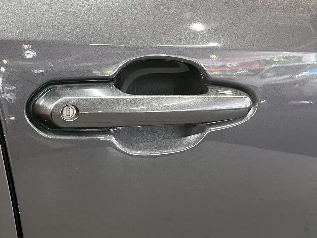 ＲＡＶ４ Ｘ　ナビ／バックカメラ／レーダークルーズコントロール／ＥＴＣ／衝突軽減ブレーキ／レーンディパーチャーアラート／ＵＳＢ端子／１７インチアルミ／Ｂｌｕｅｔｏｏｔｈ再生／電子パーキングブレーキ／スマートキー／（56枚目）