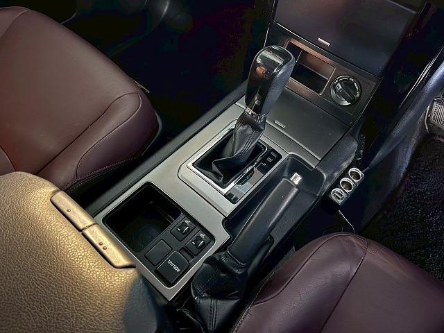 ランドクルーザープラド TX Lパッケージ・G-フロンティア サンルーフ/7人/特別仕様車/茶革シート/クルーズコントロール/パワーシート/純正ナビTV/ETC/シートヒーター/Bluetooth再生/オートエアコン/ETC/スマートキー/プッシュスタート/(30枚目)