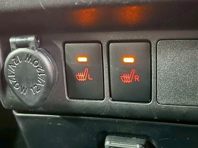 ルーミー カスタムＧ　全周囲カメラ／両側電動スライドドア／シートヒーター／純正ナビ／フルセグ／衝突軽減ブレーキ／レーダークルーズコントロール／前後ドラレコ／コーナーセンサー／Ｂｌｕｅｔｏｏｔｈ再生／レーンディパーチャー（7枚目）