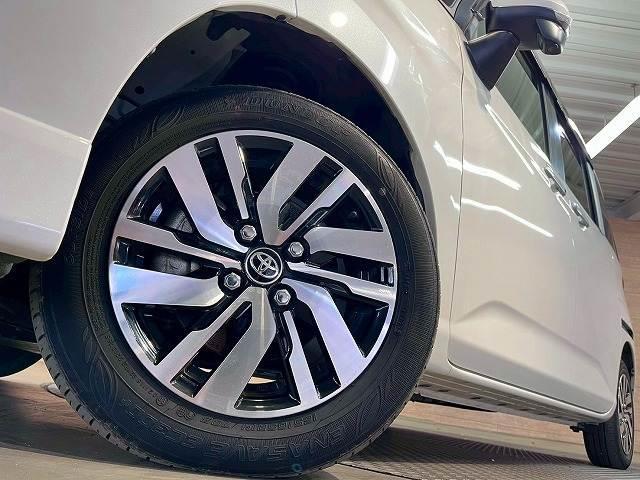 ルーミー カスタムＧ　全周囲カメラ／両側電動スライドドア／シートヒーター／純正ナビ／フルセグ／衝突軽減ブレーキ／レーダークルーズコントロール／前後ドラレコ／コーナーセンサー／Ｂｌｕｅｔｏｏｔｈ再生／レーンディパーチャー（12枚目）