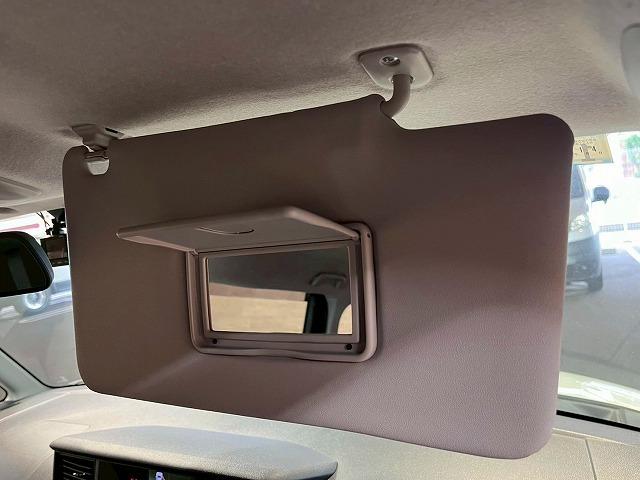 ルーミー カスタムＧ　全周囲カメラ／両側電動スライドドア／シートヒーター／純正ナビ／フルセグ／衝突軽減ブレーキ／レーダークルーズコントロール／前後ドラレコ／コーナーセンサー／Ｂｌｕｅｔｏｏｔｈ再生／レーンディパーチャー（37枚目）