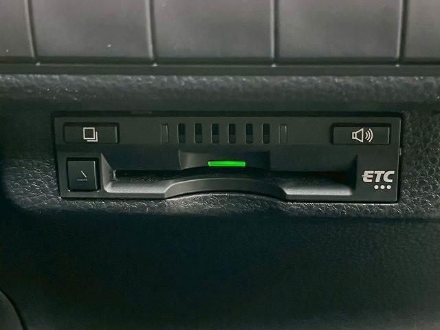 カローラスポーツ ハイブリッドG Z 純正9型ナビTV/クルーズコントロール/BSM/衝突軽減ブレーキ/ドライブレコーダー/ETC/レーンディパーチャーアラート/LEDヘッドライト/バックカメラ/オートハイビーム/Bluetooth(14枚目)