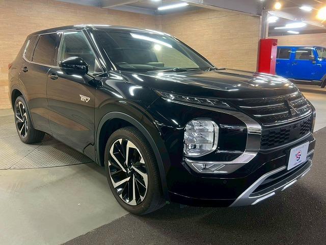 アウトランダーPHEV P ワンオーナー/BOSE/レザーシート/全周囲カメラ/スマホ連動ナビTV/マイパイロット/本革シート/前後シートヒーター/メモリ付パワーシート/電気温水式ヒーター/リフレッシュ機能付シート/AC100V(28枚目)