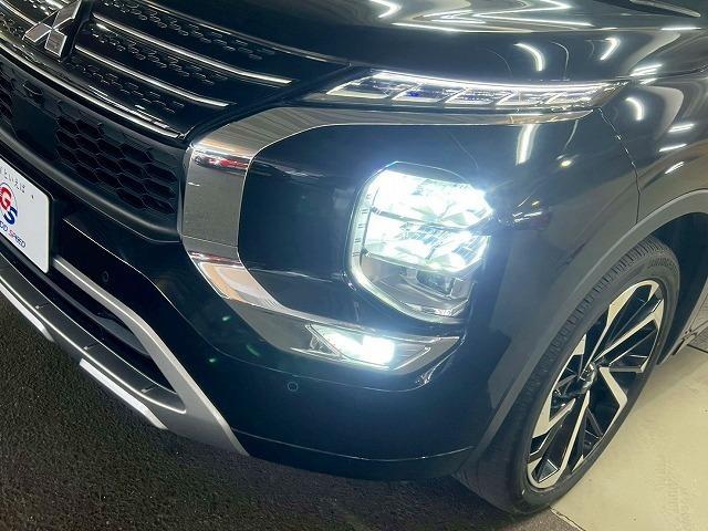 アウトランダーPHEV P ワンオーナー/BOSE/レザーシート/全周囲カメラ/スマホ連動ナビTV/マイパイロット/本革シート/前後シートヒーター/メモリ付パワーシート/電気温水式ヒーター/リフレッシュ機能付シート/AC100V(29枚目)