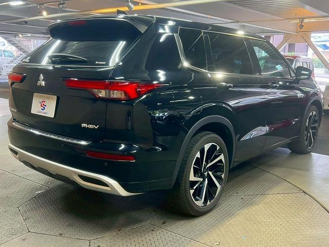 アウトランダーPHEV P ワンオーナー/BOSE/レザーシート/全周囲カメラ/スマホ連動ナビTV/マイパイロット/本革シート/前後シートヒーター/メモリ付パワーシート/電気温水式ヒーター/リフレッシュ機能付シート/AC100V(36枚目)