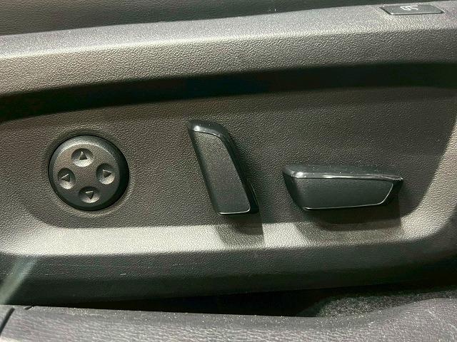 アウトランダーPHEV P ワンオーナー/BOSE/レザーシート/全周囲カメラ/スマホ連動ナビTV/マイパイロット/本革シート/前後シートヒーター/メモリ付パワーシート/電気温水式ヒーター/リフレッシュ機能付シート/AC100V(42枚目)