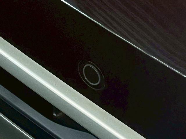 アウトランダーPHEV P ワンオーナー/BOSE/レザーシート/全周囲カメラ/スマホ連動ナビTV/マイパイロット/本革シート/前後シートヒーター/メモリ付パワーシート/電気温水式ヒーター/リフレッシュ機能付シート/AC100V(49枚目)