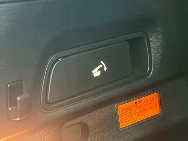 アウトランダーPHEV P ワンオーナー/BOSE/レザーシート/全周囲カメラ/スマホ連動ナビTV/マイパイロット/本革シート/前後シートヒーター/メモリ付パワーシート/電気温水式ヒーター/リフレッシュ機能付シート/AC100V(77枚目)