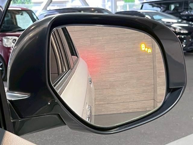 アウトランダーPHEV Gプレミアムパッケージ 全周囲/BSM/パドルシフト/シートヒーター/ナビ/クルーズコントロール/18インチアルミ/ETC/パワーシート/レザーシート/AC100V/フルセグ/衝突軽減ブレーキ/レーンディパーチャーアラート(5枚目)