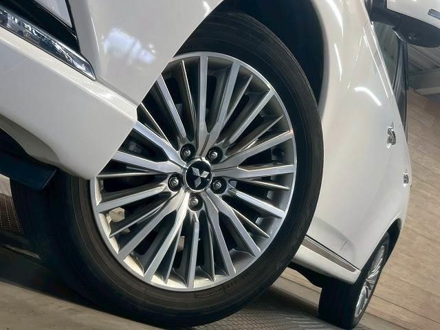 アウトランダーPHEV Gプレミアムパッケージ 全周囲/BSM/パドルシフト/シートヒーター/ナビ/クルーズコントロール/18インチアルミ/ETC/パワーシート/レザーシート/AC100V/フルセグ/衝突軽減ブレーキ/レーンディパーチャーアラート(12枚目)